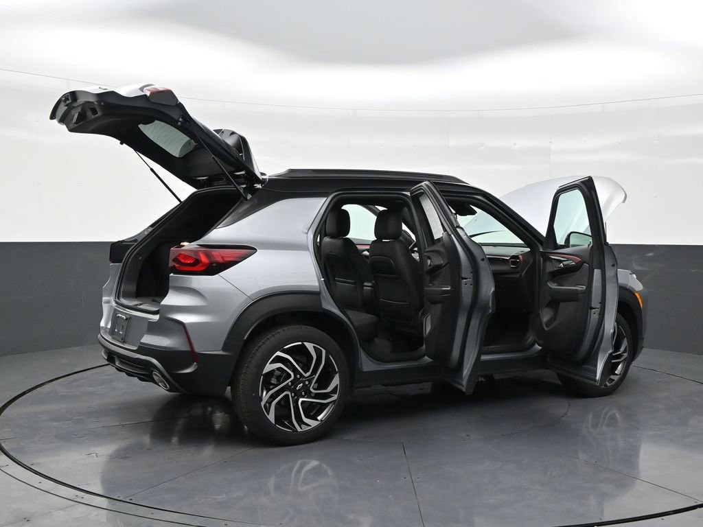 Used 2025 Chevrolet TrailBlazer RS FWD image 29