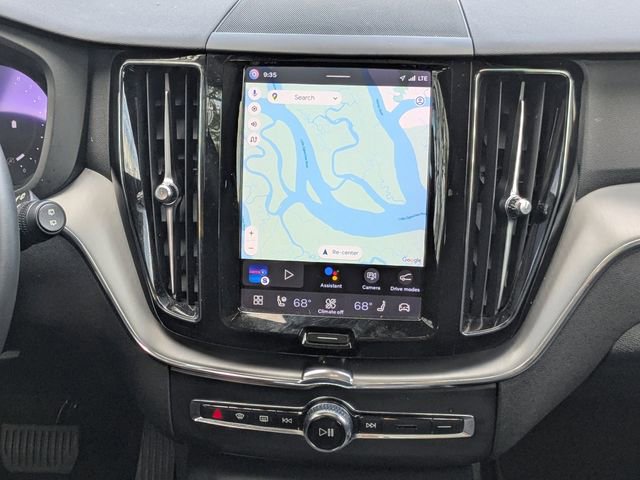 Used 2023 Volvo XC60 B5 Core image 22