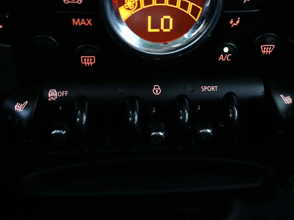 Used 2016 MINI Cooper Countryman FWD image 46