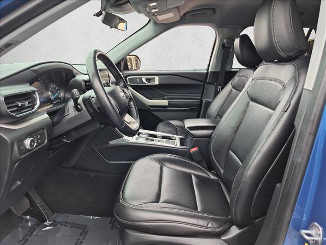 Used 2020 Ford Explorer XLT w/ Equipment Group 202A RWD image 16