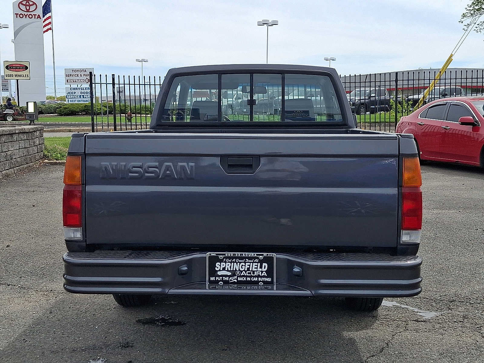 Used 1991 Nissan Pickup 2WD King Cab image 9