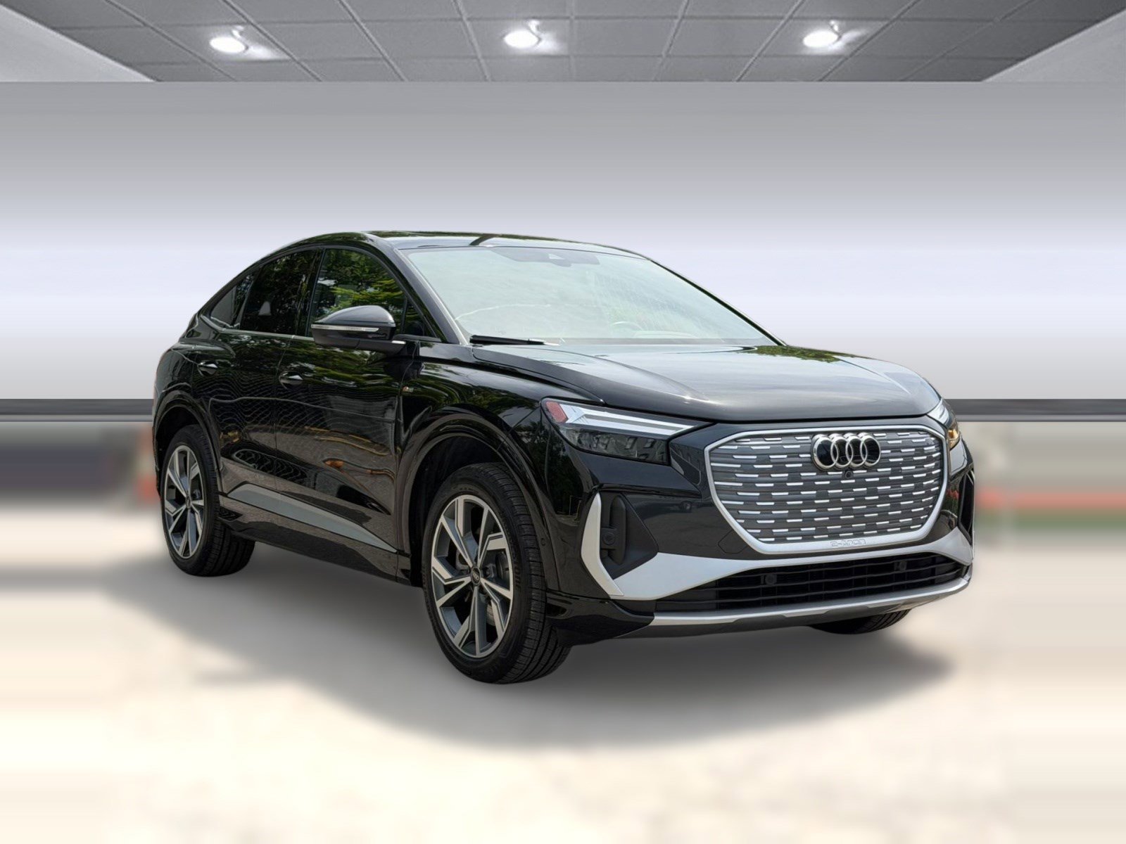 Used 2024 Audi Q4 e-tron Premium Plus w/ Premium Plus AWD/4WD image 7