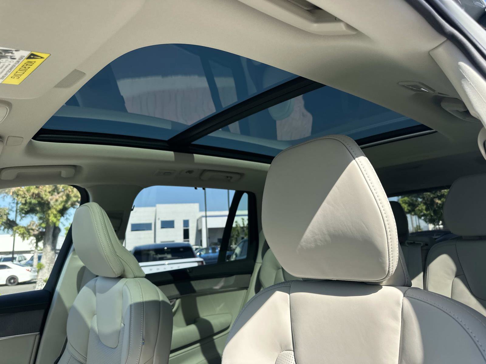 New 2026 Volvo XC90 B6 Ultra w/ Protection Package AWD/4WD image 25