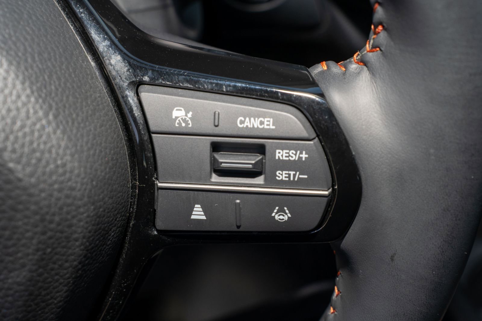Certified 2024 Honda HR-V Sport image 32
