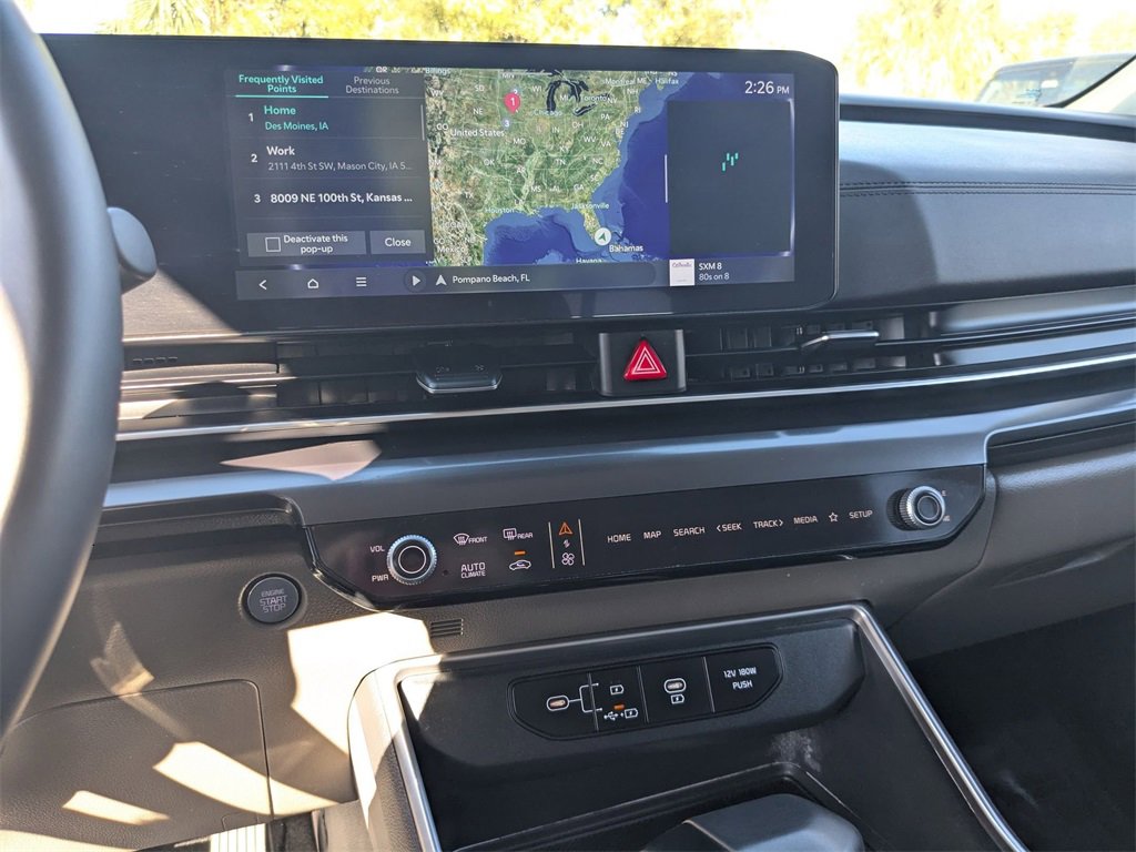 Used 2025 Kia Carnival image 20