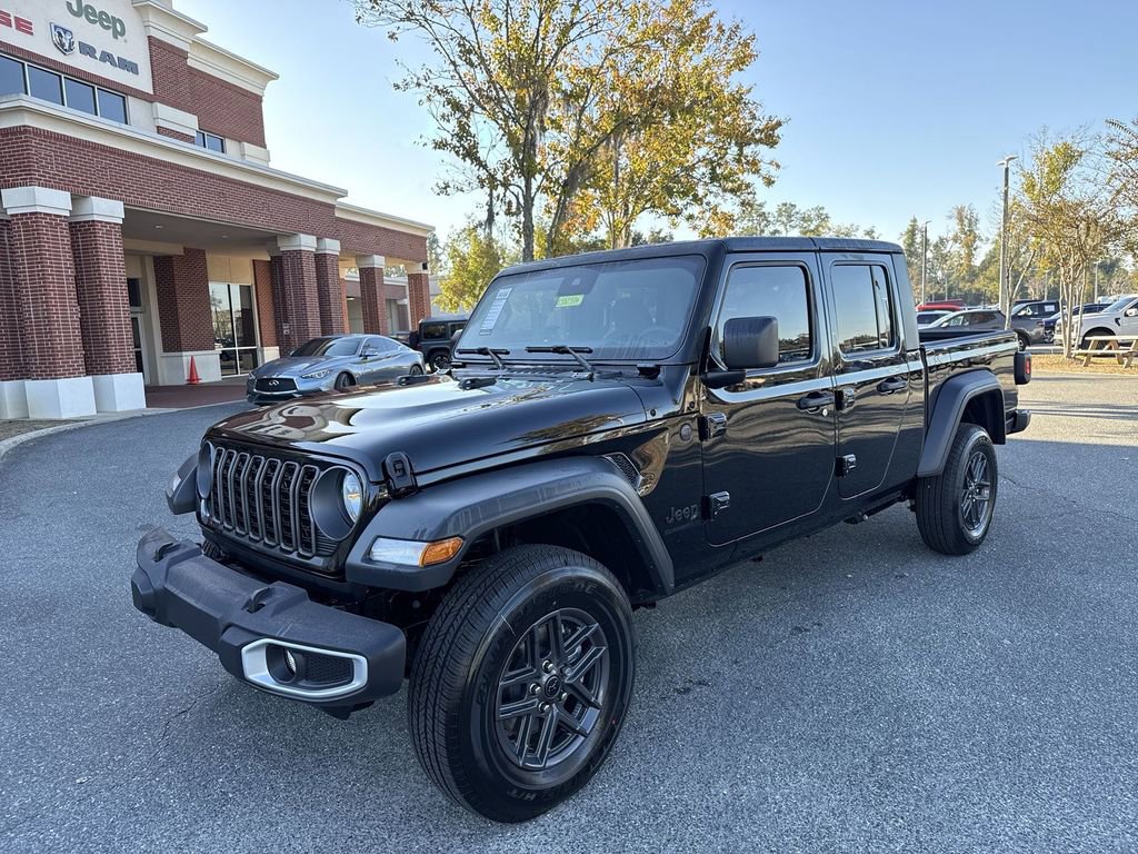 New 2025 Jeep Gladiator Sport image 7