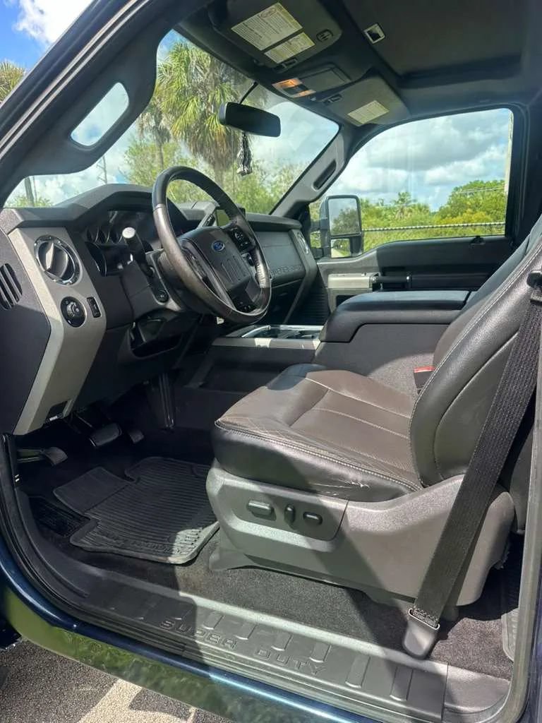 Used 2016 Ford F250 Lariat w/ Lariat Ultimate Package AWD/4WD image 10