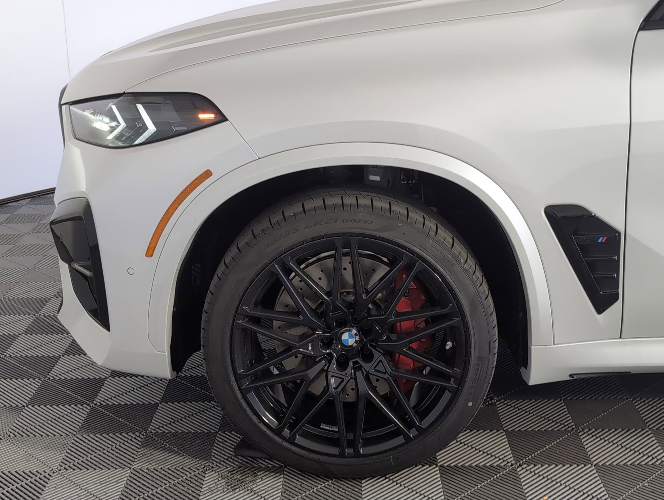 New 2026 BMW X5 M Competition w/ Executive Package image 9