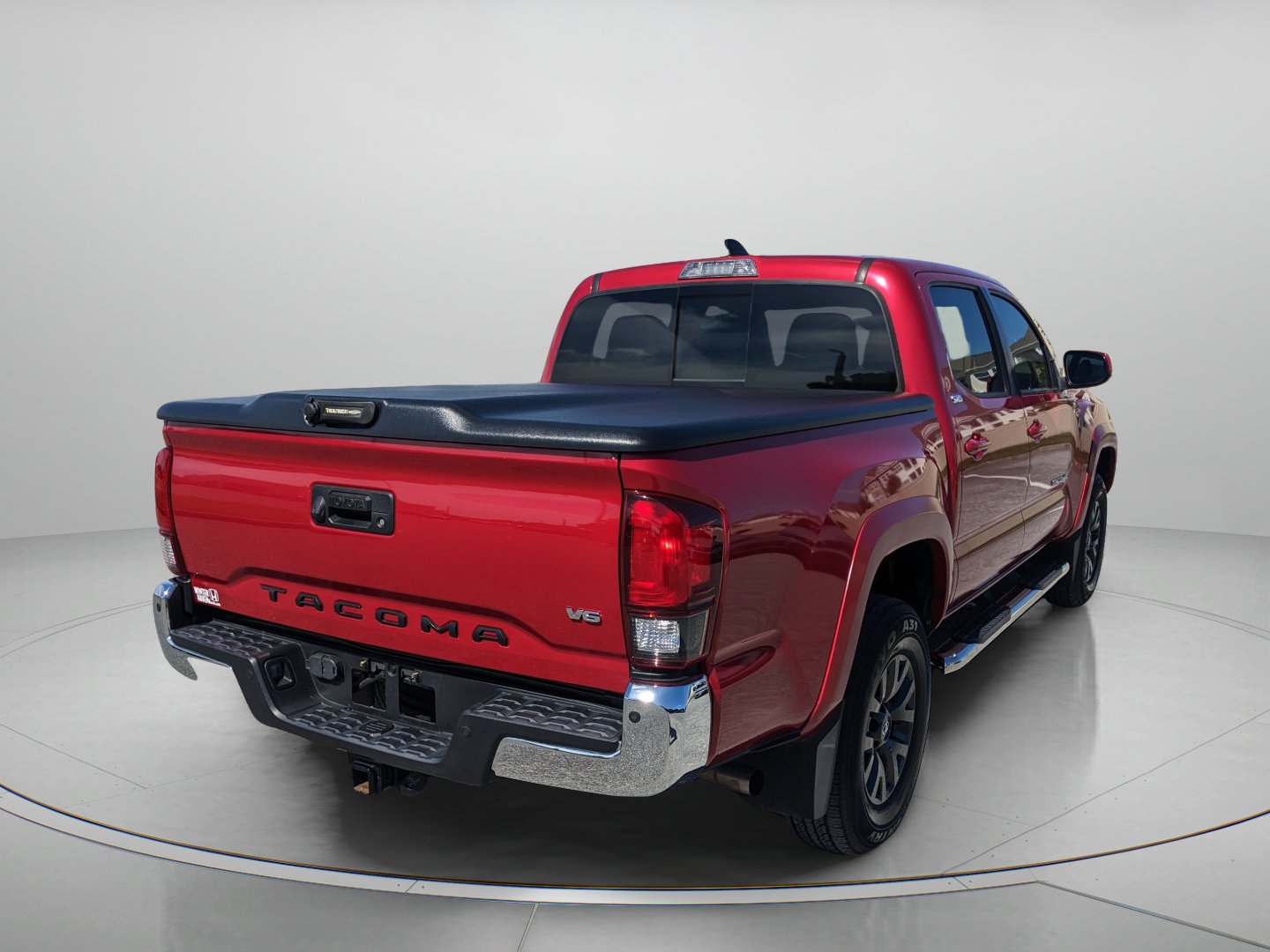 Used 2023 Toyota Tacoma SR5 RWD image 7