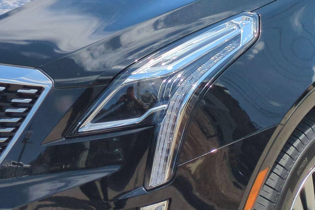 Certified 2023 Cadillac XT5 Premium Luxury FWD image 22
