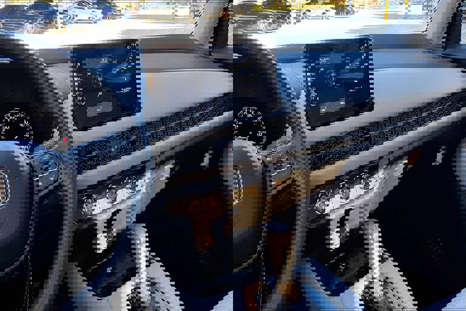 New 2026 Honda HR-V LX image 6