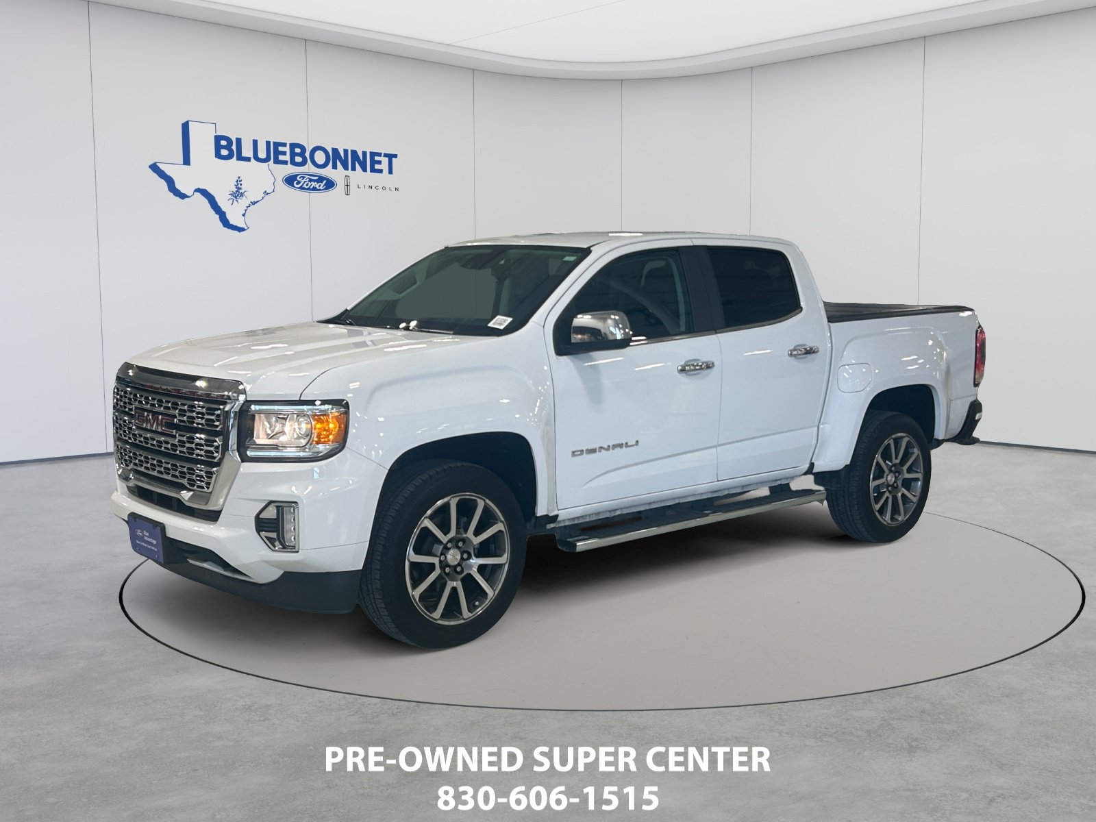 Used 2022 GMC Canyon Denali AWD/4WD image 1
