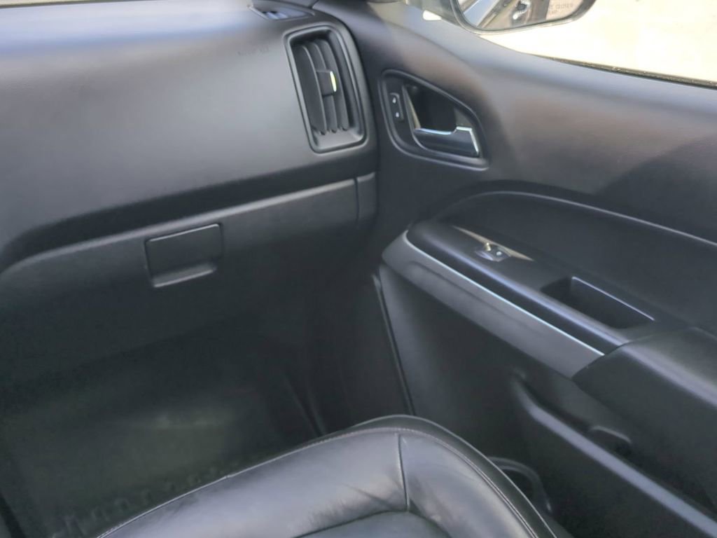 Used 2019 Chevrolet Colorado ZR2 w/ ZR2 Midnight Special Edition image 19