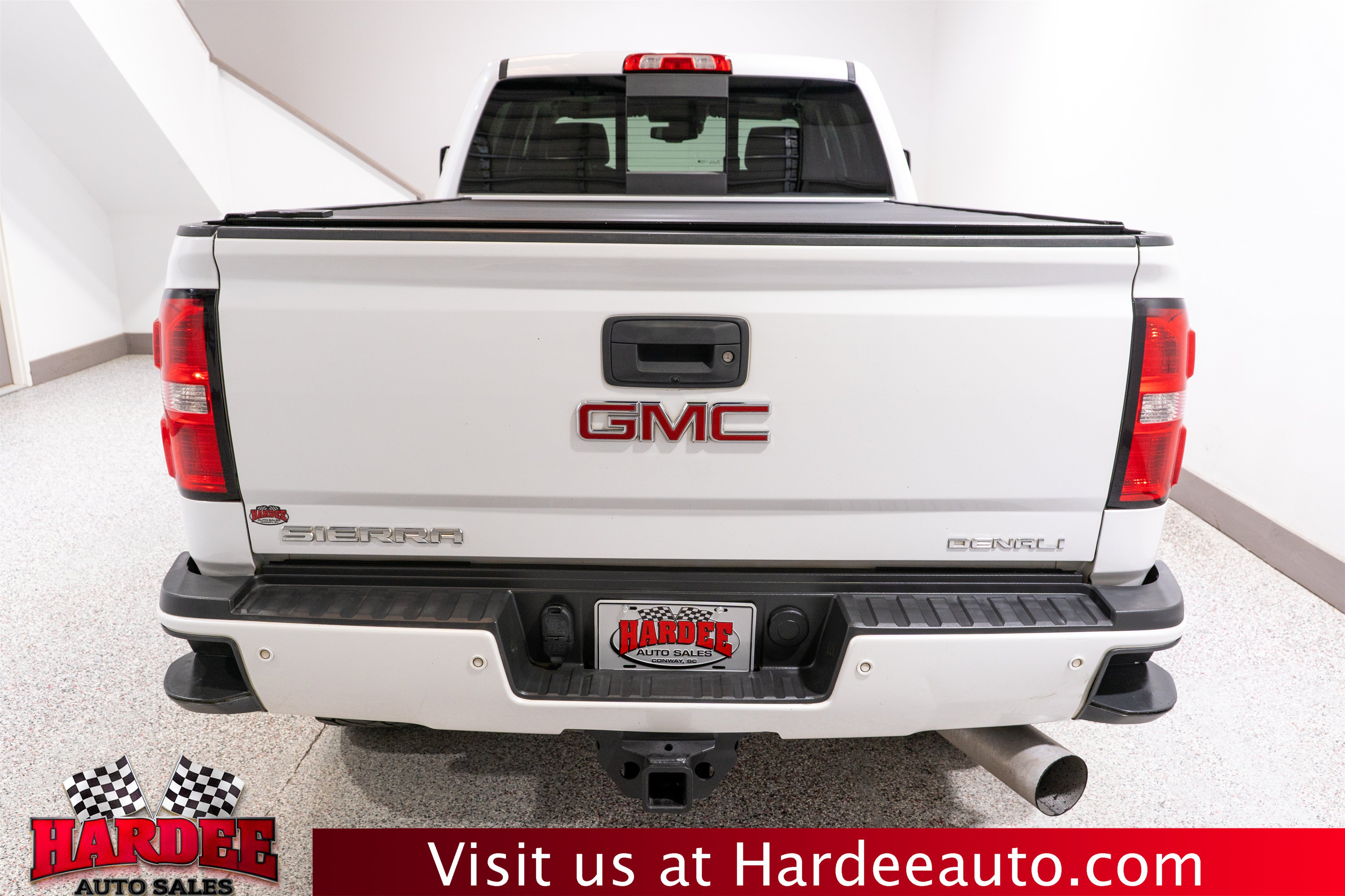 Used 2019 GMC Sierra 2500 Denali w/ Duramax Plus Package AWD/4WD image 4