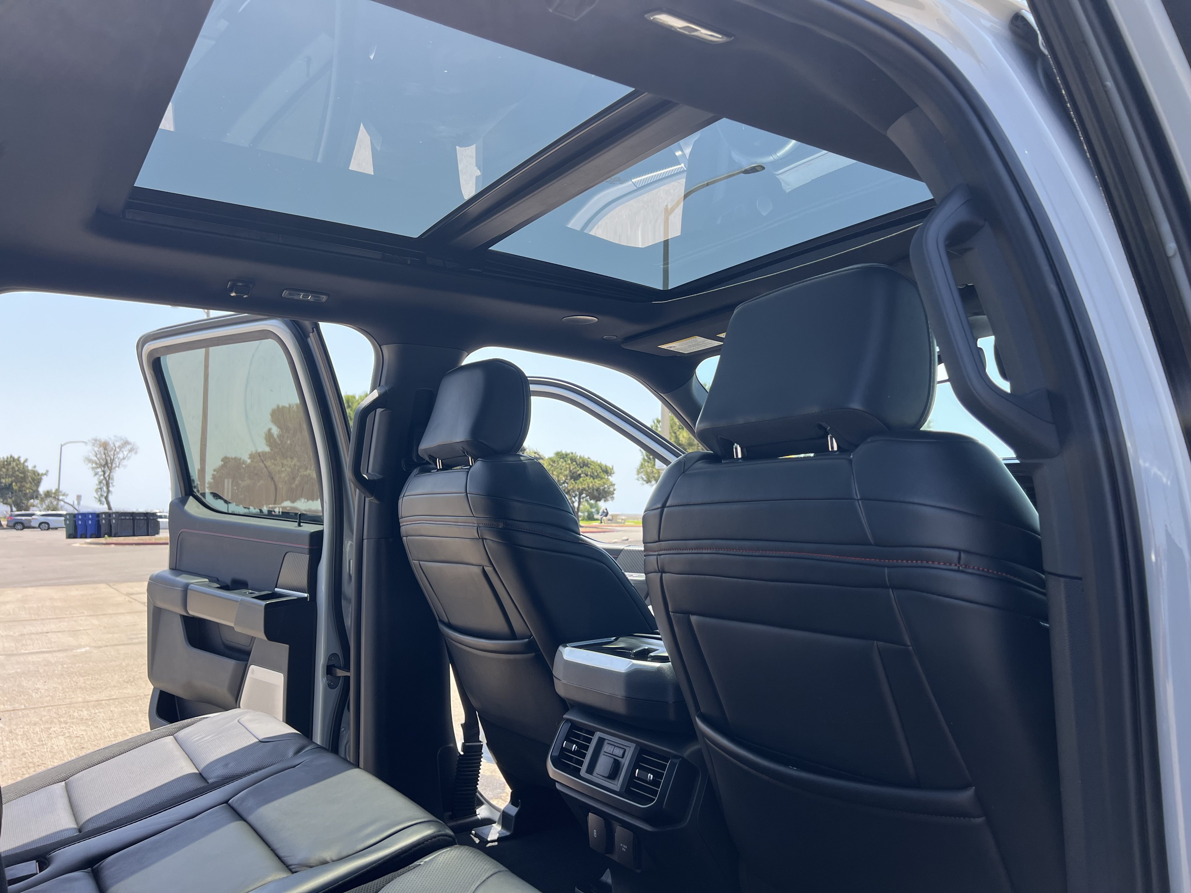 Used 2024 Ford F150 Raptor AWD/4WD image 60