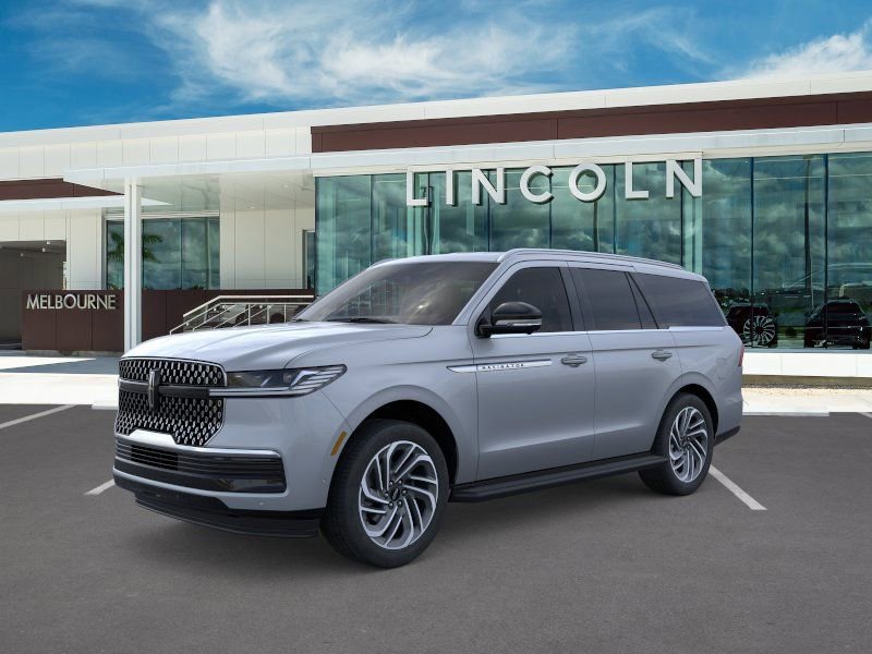 New 2026 Lincoln Navigator Premiere AWD/4WD image 1