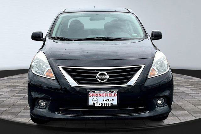 Used 2014 Nissan Versa SV w/ Convenience Package image 2