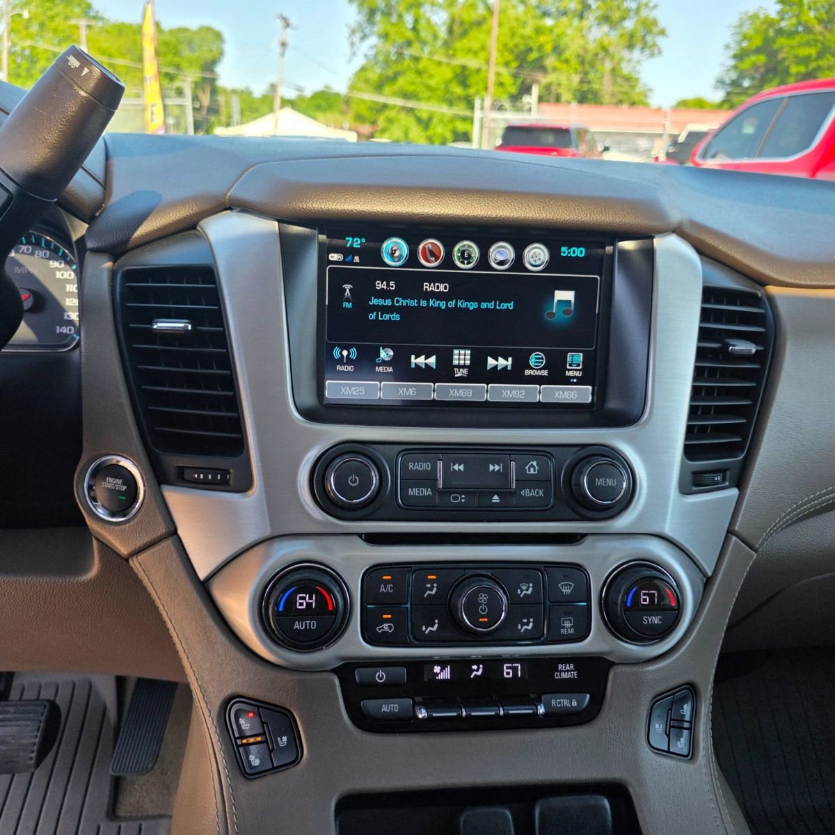 Used 2018 GMC Yukon SLT w/ Premium Edition AWD/4WD image 19