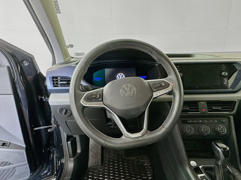 Used 2022 Volkswagen Taos SE image 11