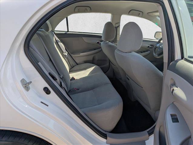 Used 2010 Toyota Corolla LE FWD image 17
