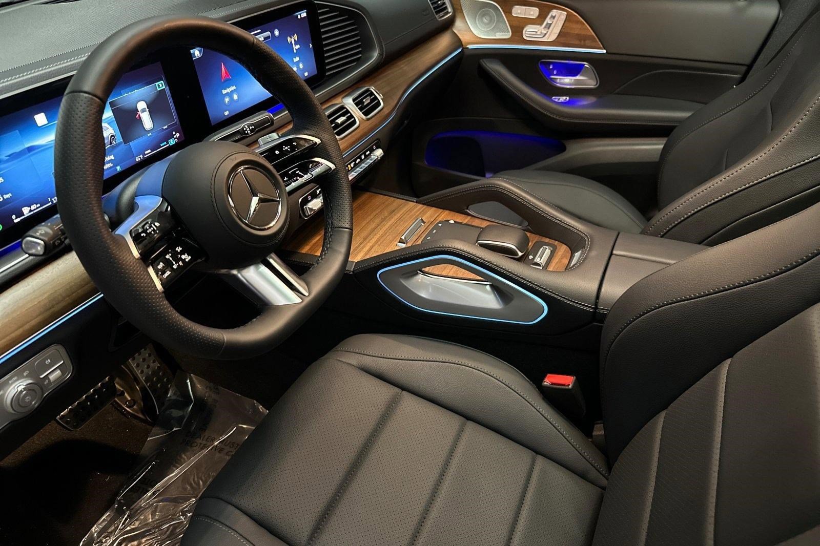 New 2025 Mercedes-Benz GLS 450 4MATIC image 4