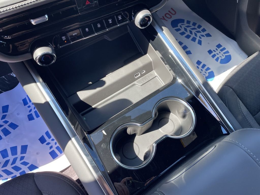 New 2026 Chevrolet Tahoe LS image 19