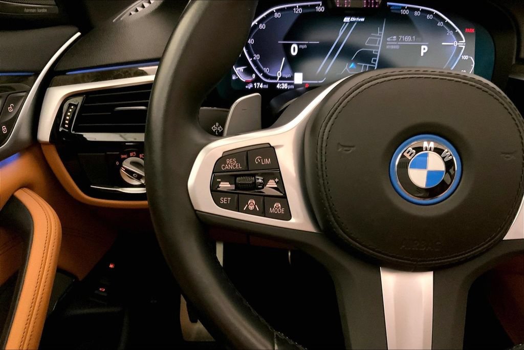 Used 2023 BMW 530e xDrive w/ Executive Package AWD/4WD image 18