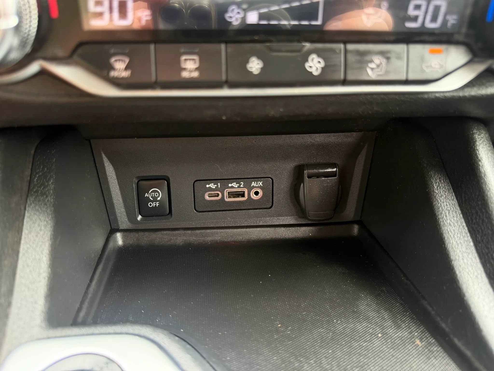 Used 2024 Nissan Sentra SV w/ All-Weather Package FWD image 25