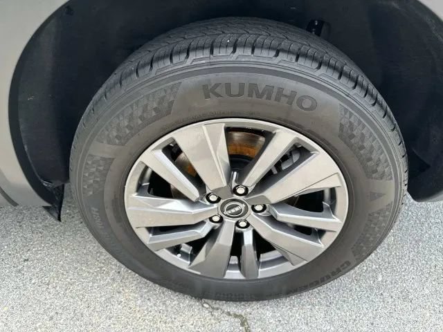 Certified 2025 Nissan Pathfinder SV AWD/4WD image 12