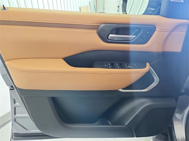 New 2025 Nissan Armada Platinum Reserve image 34