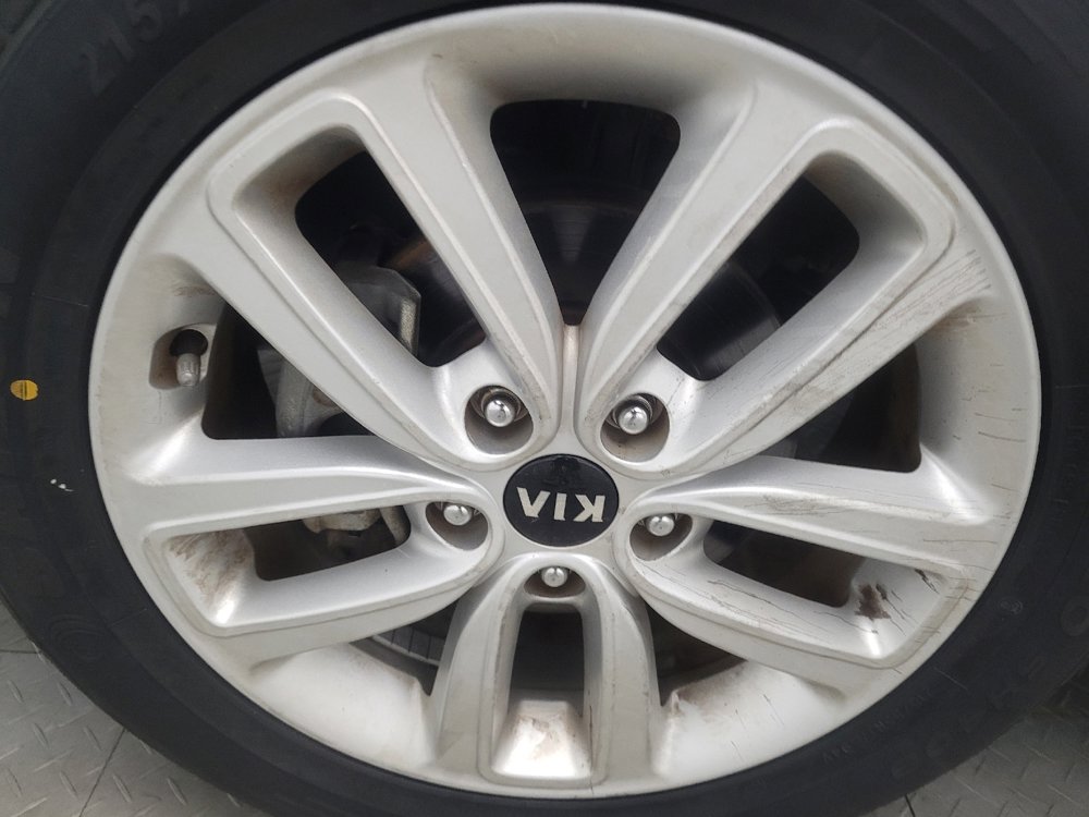 Used 2019 Kia Soul + FWD image 31