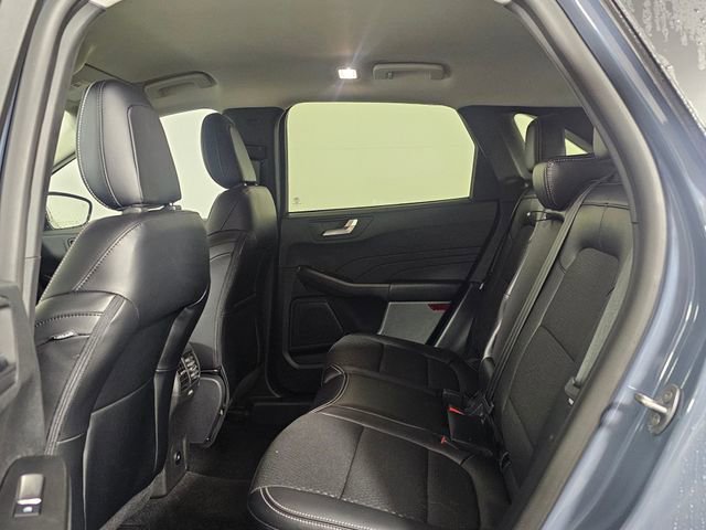 Used 2024 Ford Escape SE image 18