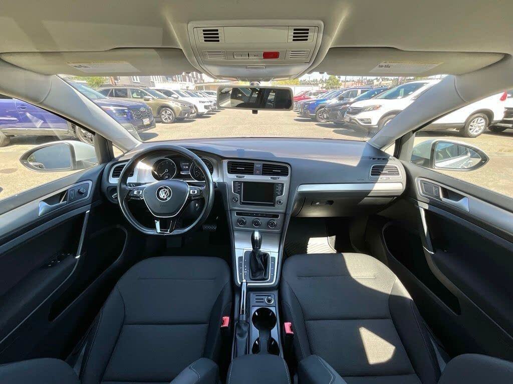Used 2016 Volkswagen Golf S FWD image 14