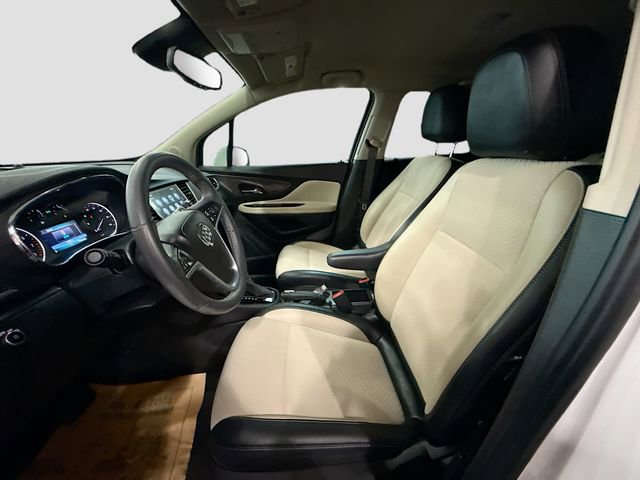 Used 2021 Buick Encore Preferred w/ Safety Package image 20