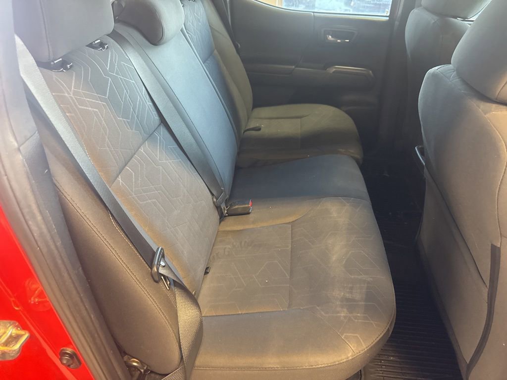 Used 2016 Toyota Tacoma TRD Sport w/ Towing Package image 36