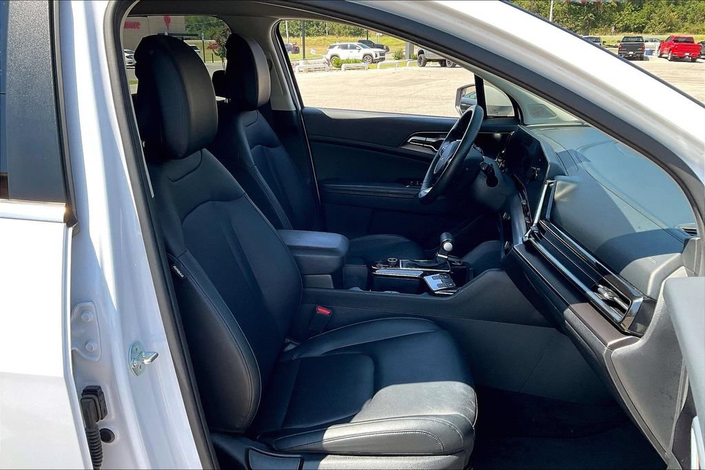 Used 2024 Kia Sportage EX FWD image 15