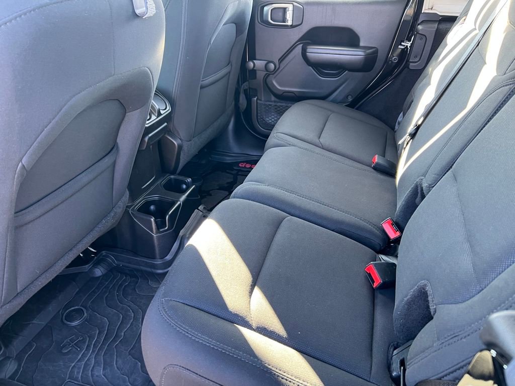 Used 2019 Jeep Wrangler Unlimited Sport image 12