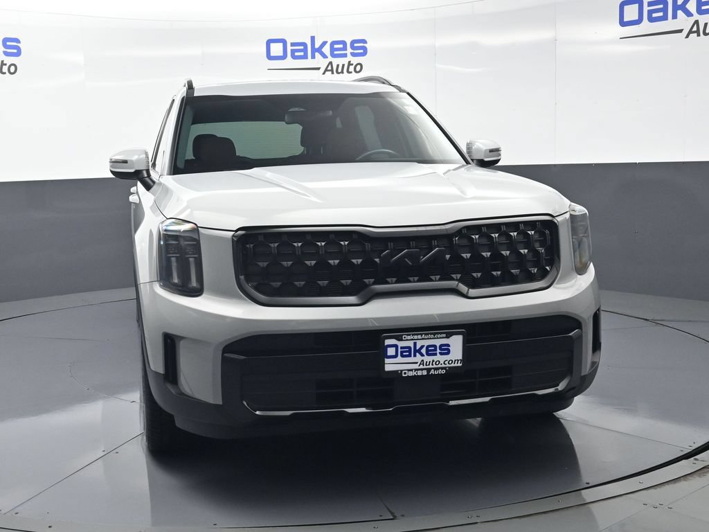 Certified 2025 Kia Telluride EX X-Line AWD/4WD image 3