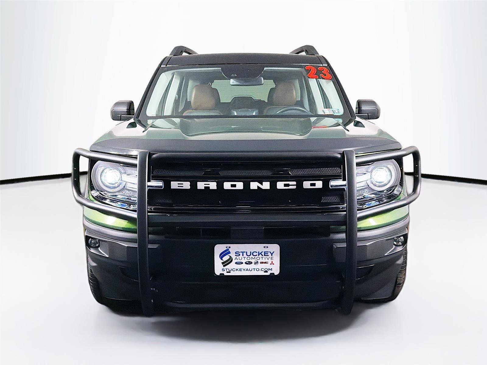 Used 2023 Ford Bronco Sport Outer Banks w/ Tech Package AWD/4WD image 2