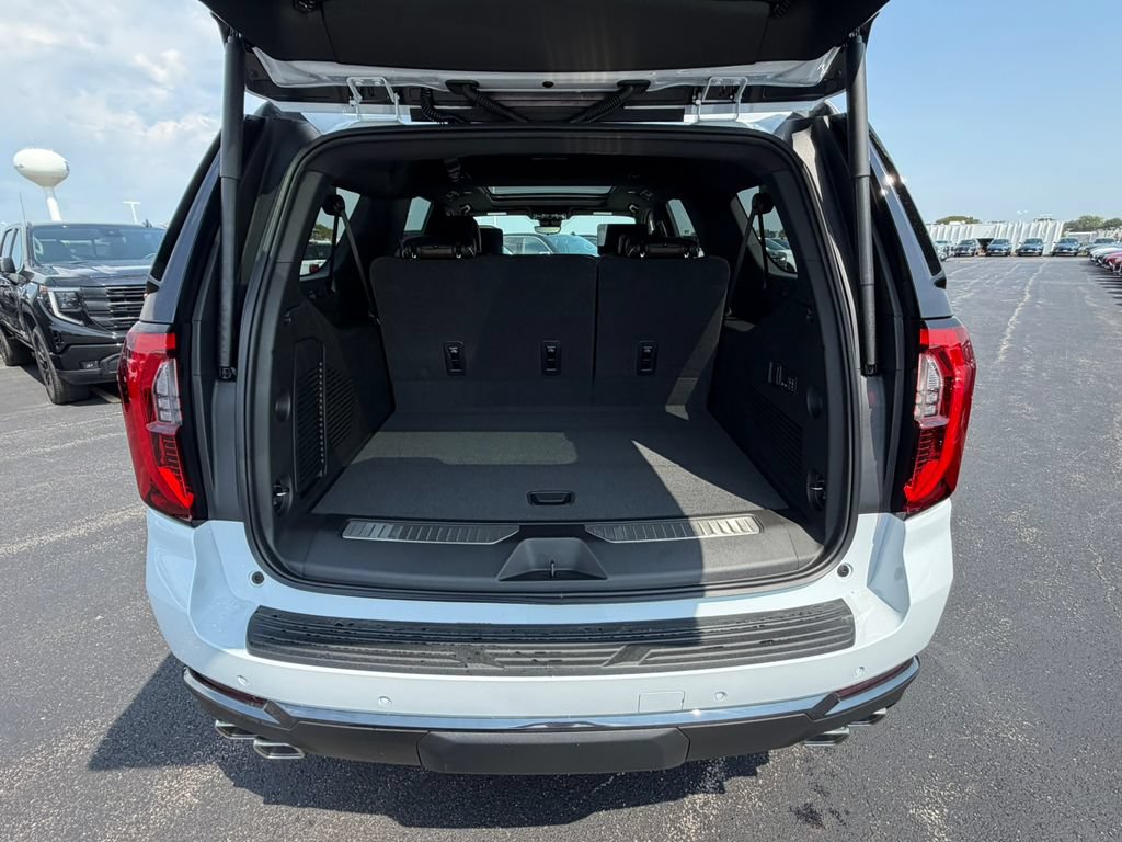 New 2026 GMC Yukon XL Denali Ultimate AWD/4WD image 12