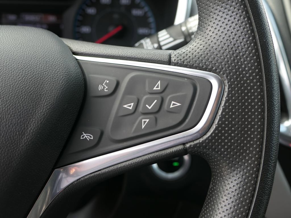 Used 2020 Chevrolet Equinox LS w/ LS Convenience Package image 16