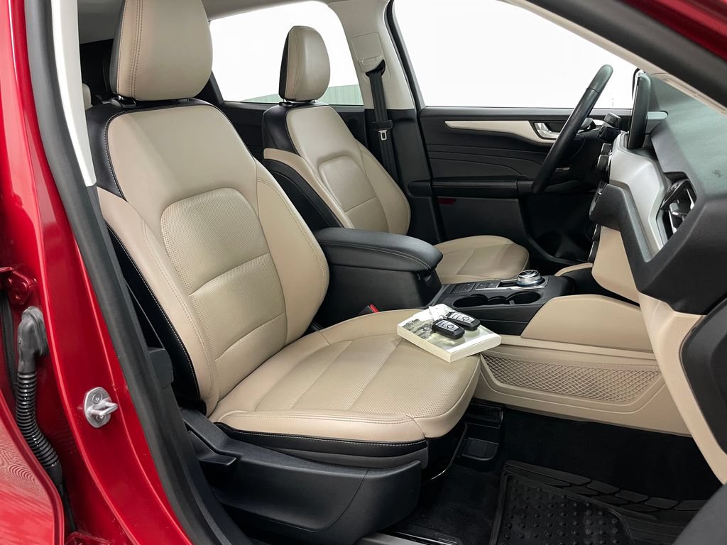 Used 2021 Ford Escape SEL w/ Technology Package FWD image 38