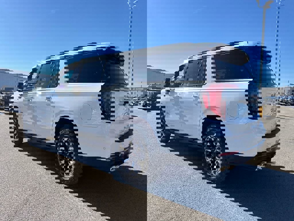 New 2026 GMC Yukon XL AT4 w/ AT4 Premium Plus Package image 4