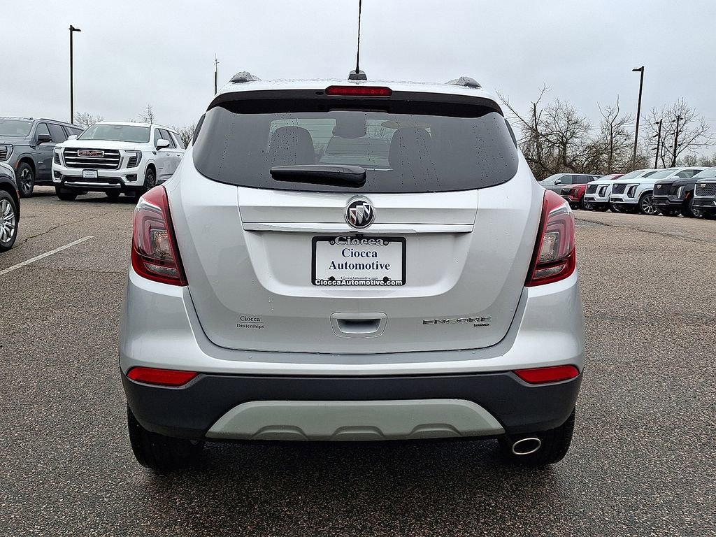Used 2022 Buick Encore Preferred w/ Safety Package image 8