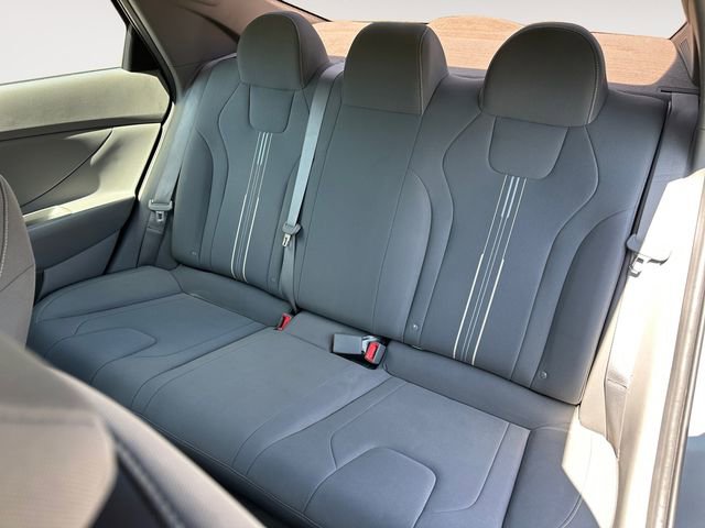 Used 2021 Hyundai Elantra SEL FWD image 13