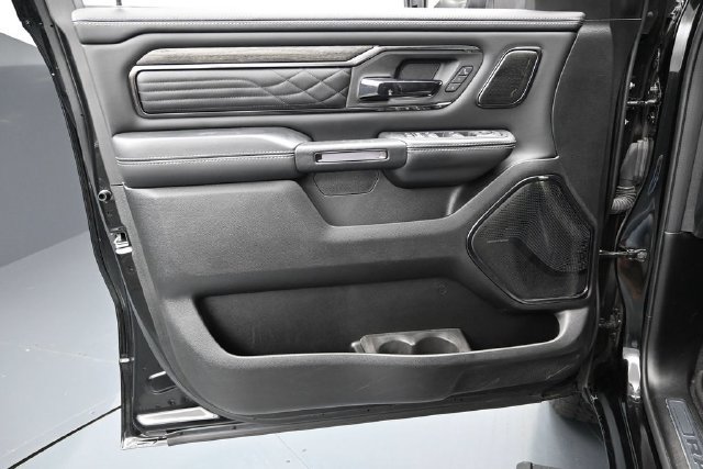 Used 2025 RAM 1500 Limited AWD/4WD image 20