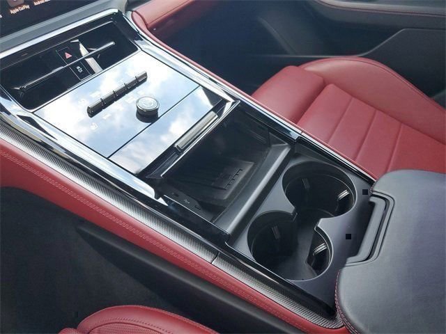 Certified 2024 Porsche Panamera image 32