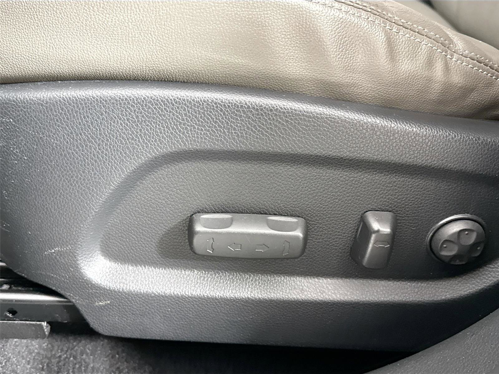 Used 2017 Hyundai Santa Fe SE image 35