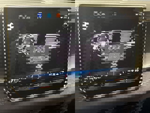 New 2025 Volkswagen Tiguan SE R-Line image 17