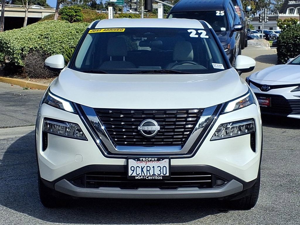 Used 2022 Nissan Rogue SV FWD image 7